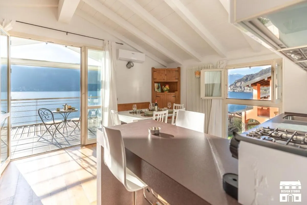 Daire Scrigno Sul Lago By Design Studio Mandello del Lario